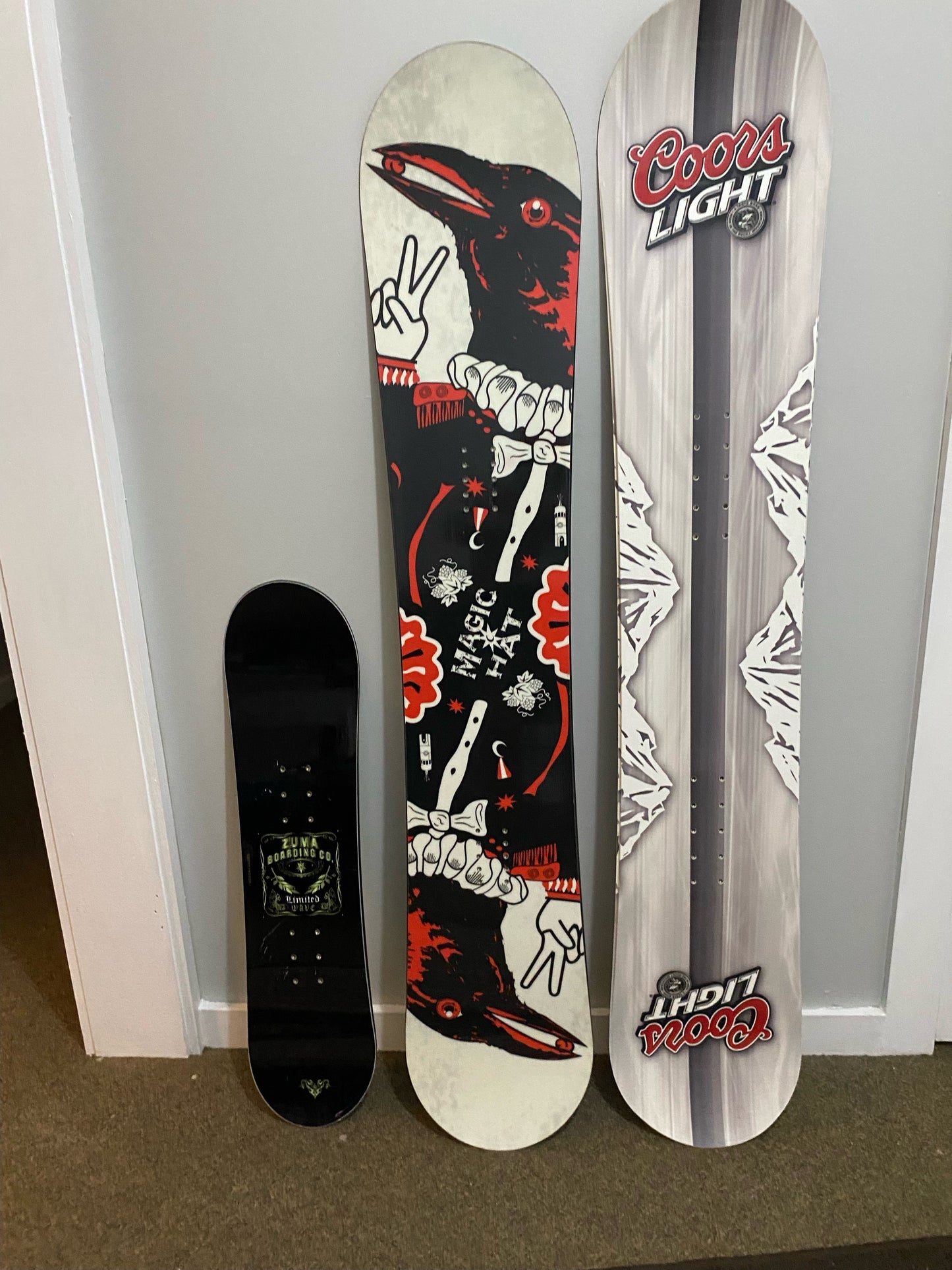 (#48) Snowboard - Zuma Boarding Co. Limited Wave Youth