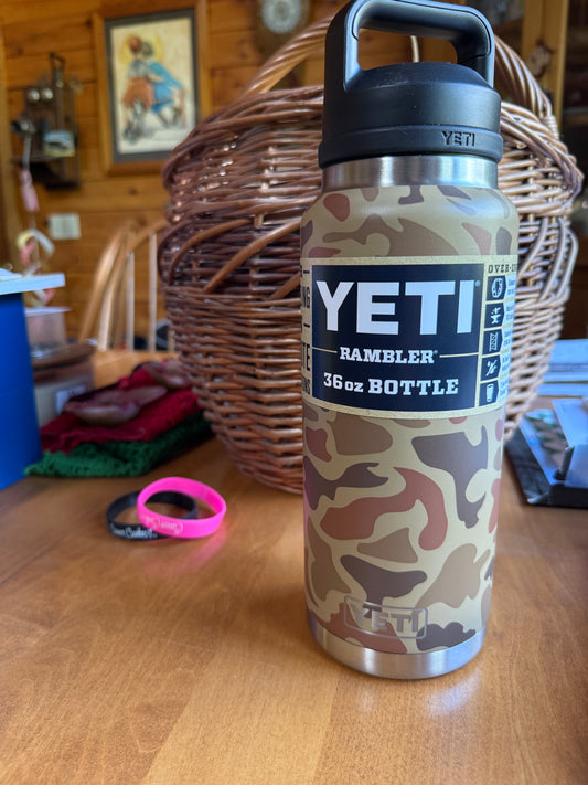 (#12) YETI Camo Rambler - 36oz