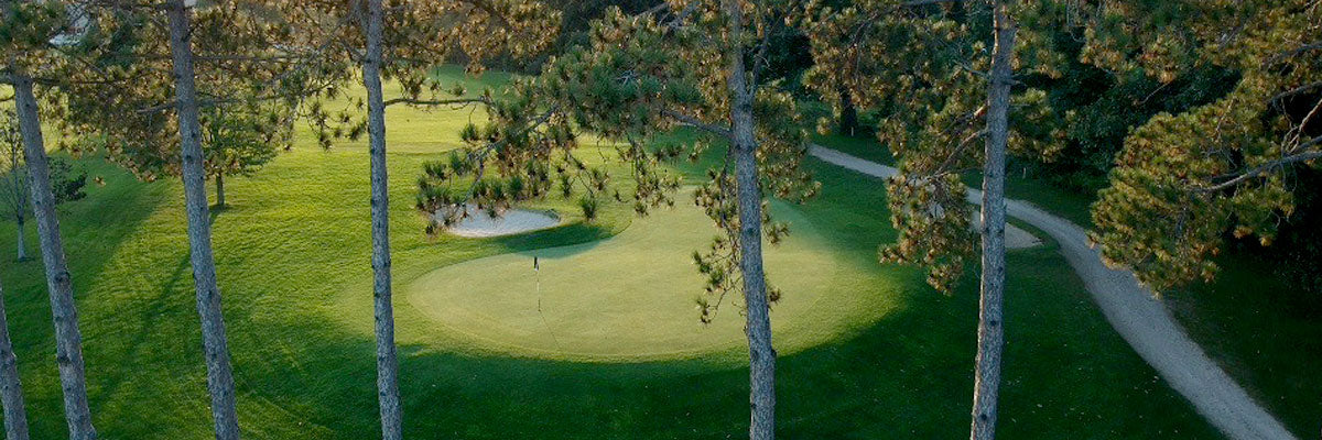 Item #12: Proctor Pittsford Country Club - Greens Fees (4)